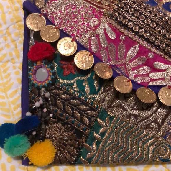 Indian hand embroidered mirror work clutch handbag - Picture 4 of 6